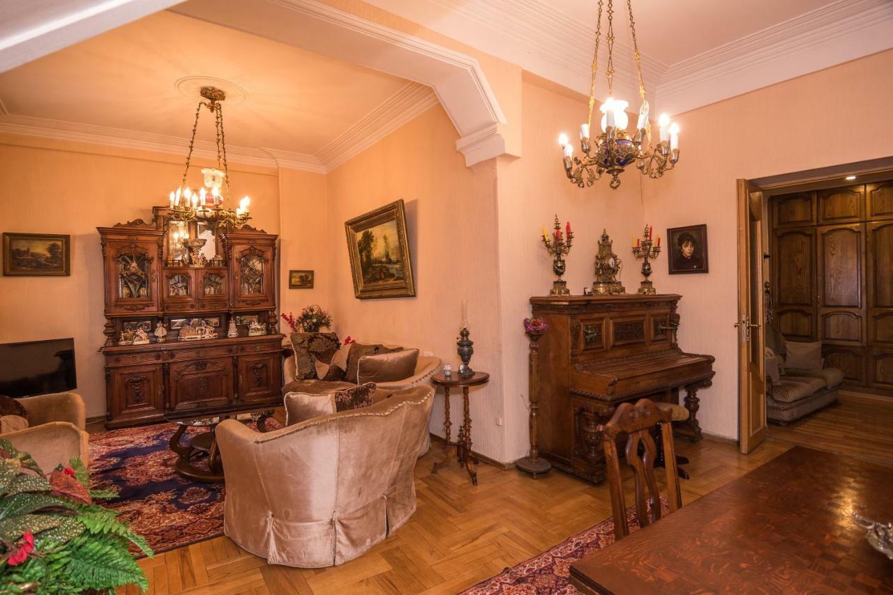 טביליסי Lia'S Guest House מראה חיצוני תמונה