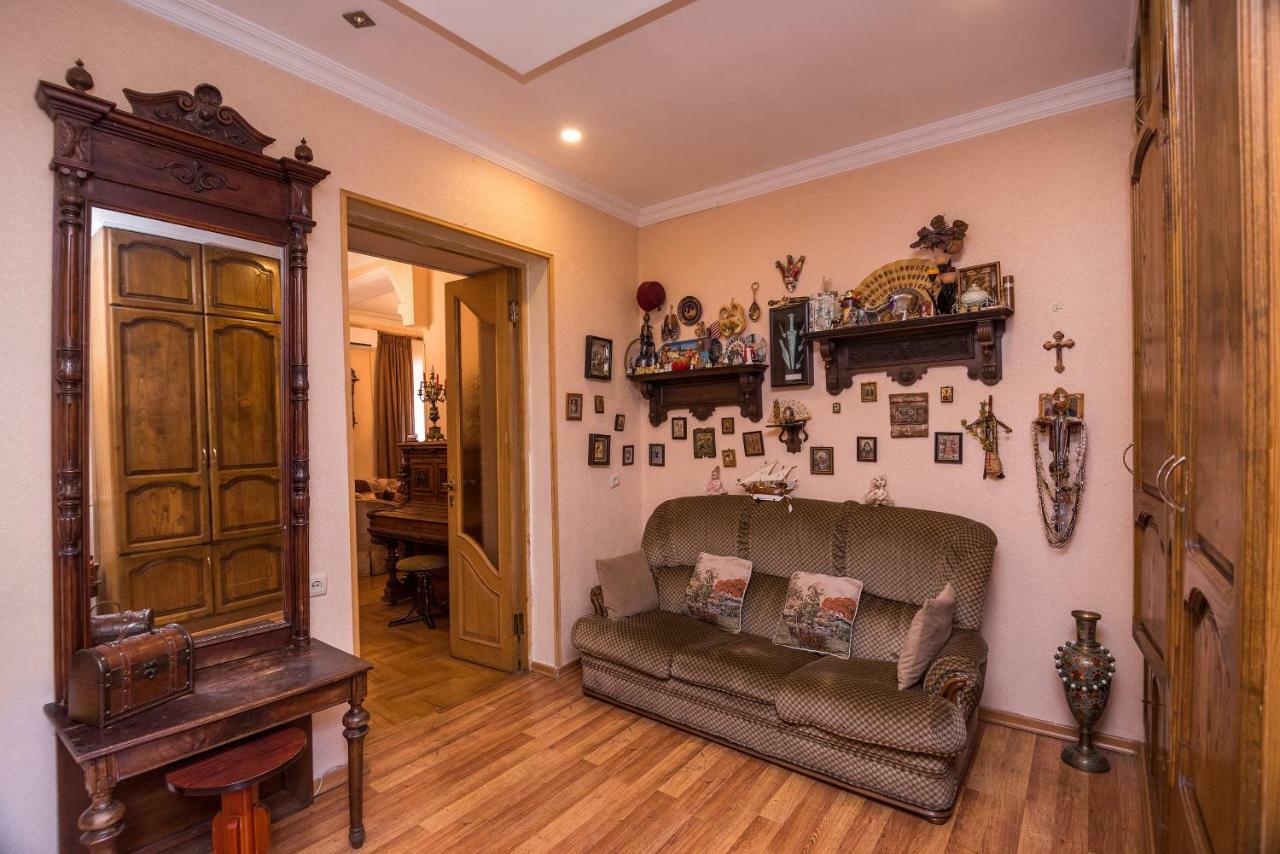 טביליסי Lia'S Guest House מראה חיצוני תמונה